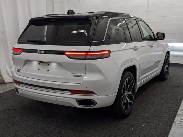 2022 Jeep Grand Cherokee Summit Reserve