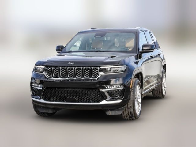 2022 Jeep Grand Cherokee Summit