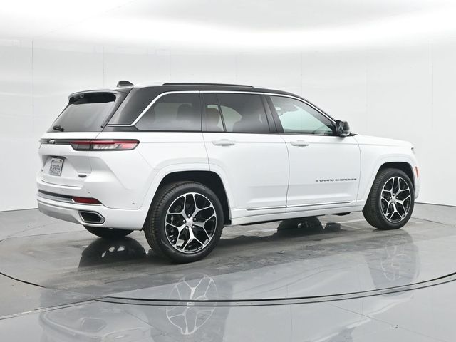 2022 Jeep Grand Cherokee Summit Reserve