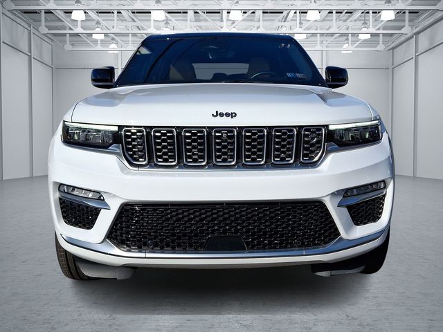 2022 Jeep Grand Cherokee Summit