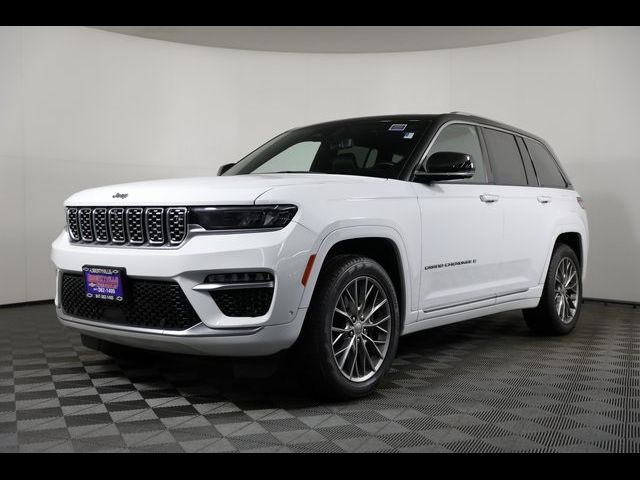 2022 Jeep Grand Cherokee Summit