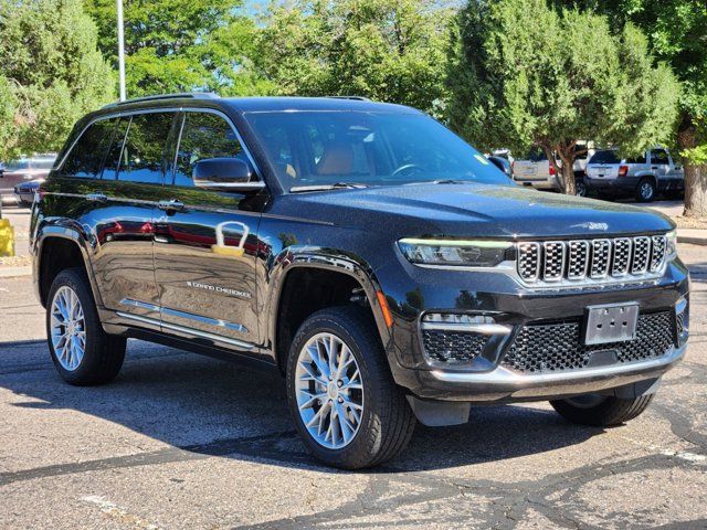 2022 Jeep Grand Cherokee Summit