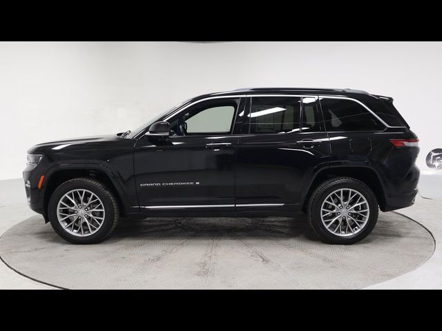 2022 Jeep Grand Cherokee Summit