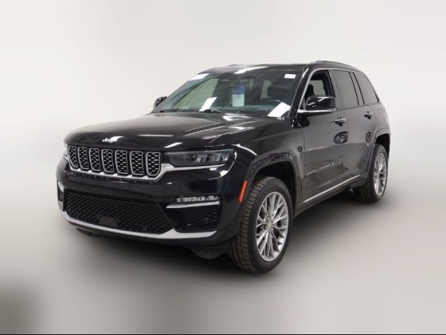 2022 Jeep Grand Cherokee Summit