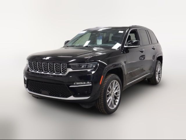 2022 Jeep Grand Cherokee Summit