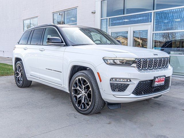 2022 Jeep Grand Cherokee Summit Reserve