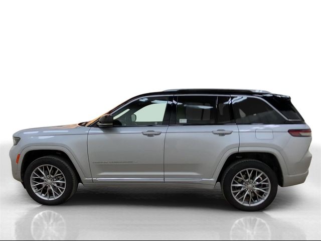 2022 Jeep Grand Cherokee Summit