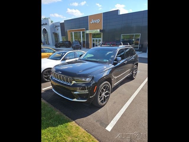 2022 Jeep Grand Cherokee Summit Reserve