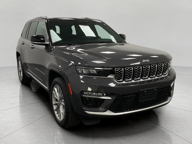 2022 Jeep Grand Cherokee Summit