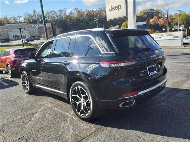 2022 Jeep Grand Cherokee Summit Reserve