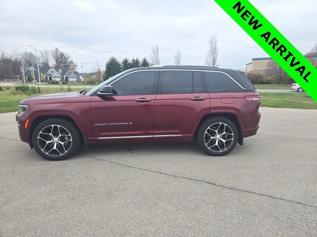 2022 Jeep Grand Cherokee Summit Reserve