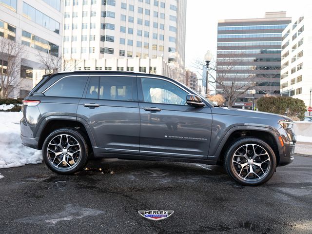 2022 Jeep Grand Cherokee Summit Reserve