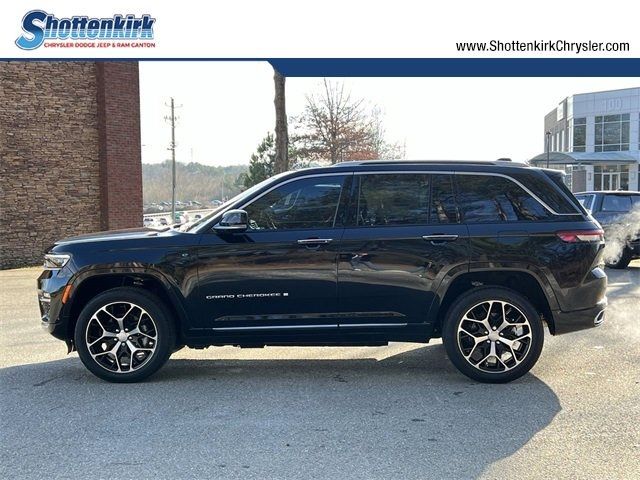 2022 Jeep Grand Cherokee 4xe Summit Reserve