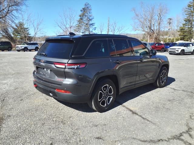 2022 Jeep Grand Cherokee Trailhawk