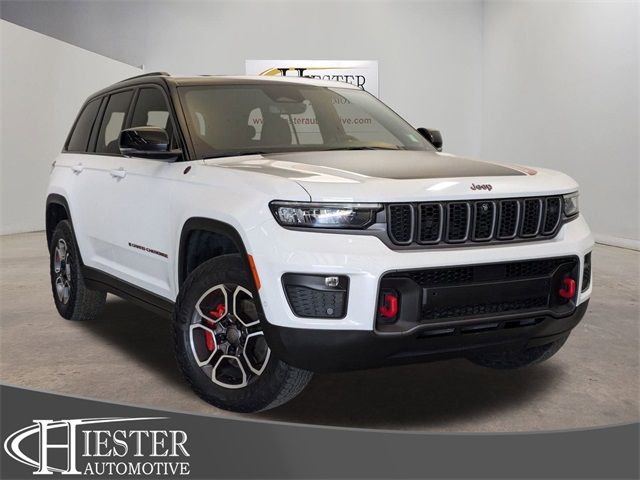 2022 Jeep Grand Cherokee Trailhawk