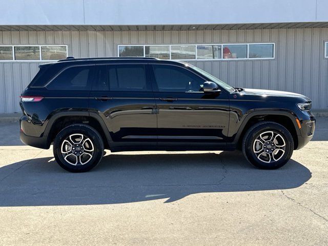 2022 Jeep Grand Cherokee Trailhawk