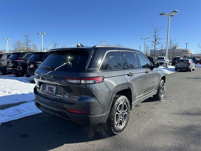 2022 Jeep Grand Cherokee Trailhawk