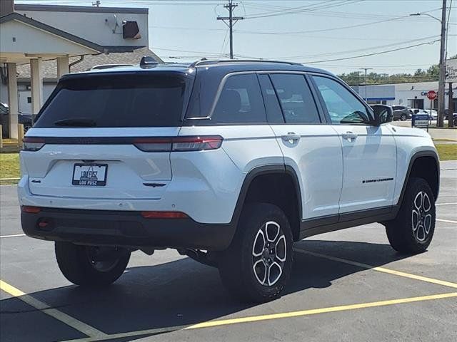 2022 Jeep Grand Cherokee Trailhawk