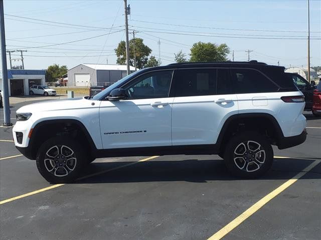 2022 Jeep Grand Cherokee Trailhawk