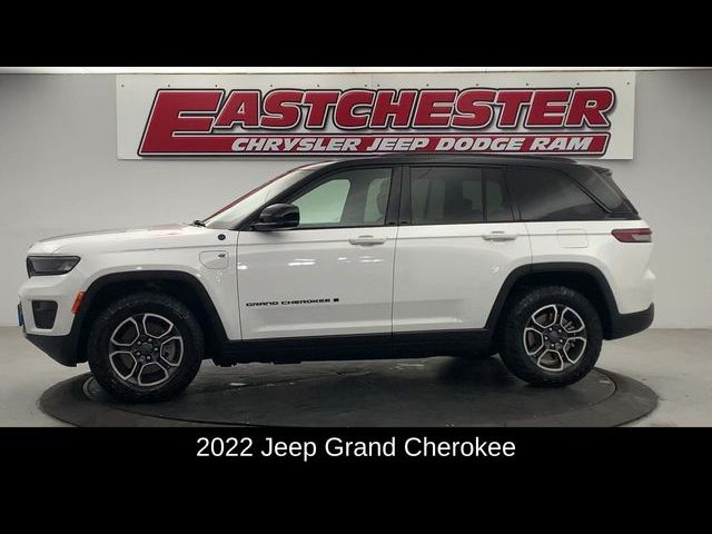 2022 Jeep Grand Cherokee 4xe Trailhawk