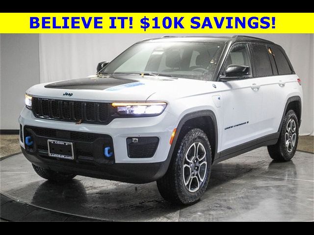 2022 Jeep Grand Cherokee 4xe Trailhawk