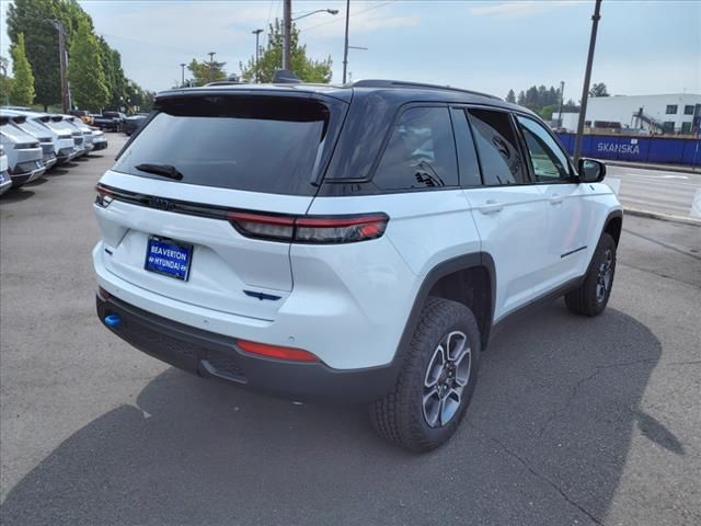 2022 Jeep Grand Cherokee 4xe Trailhawk