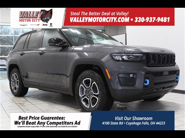 2022 Jeep Grand Cherokee 4xe Trailhawk