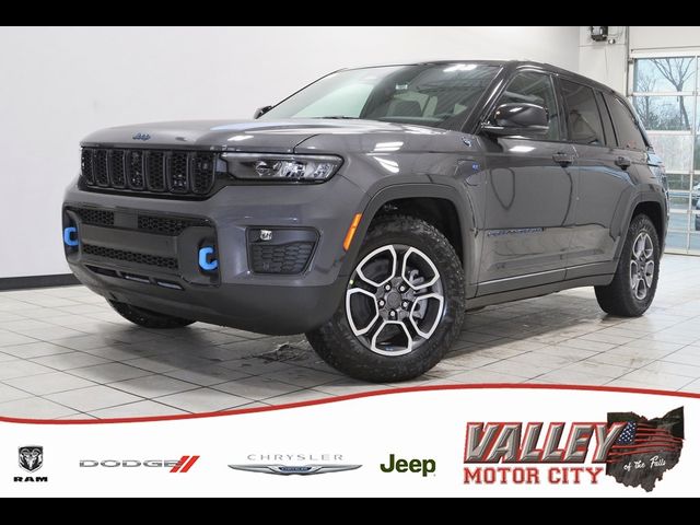 2022 Jeep Grand Cherokee 4xe Trailhawk