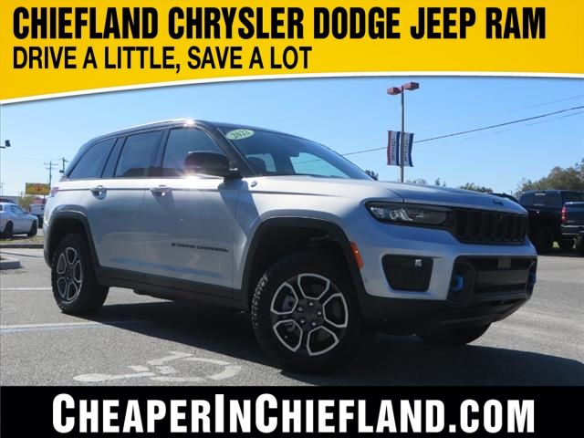 2022 Jeep Grand Cherokee 4xe Trailhawk