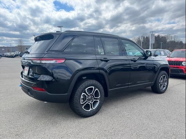 2022 Jeep Grand Cherokee 4xe Trailhawk