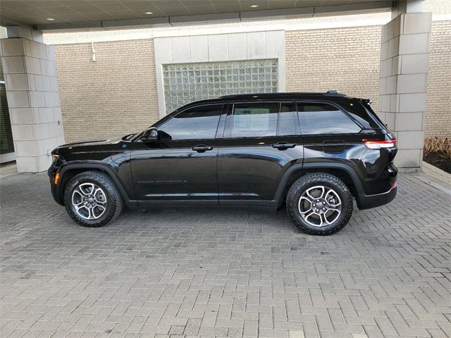 2022 Jeep Grand Cherokee 4xe Trailhawk