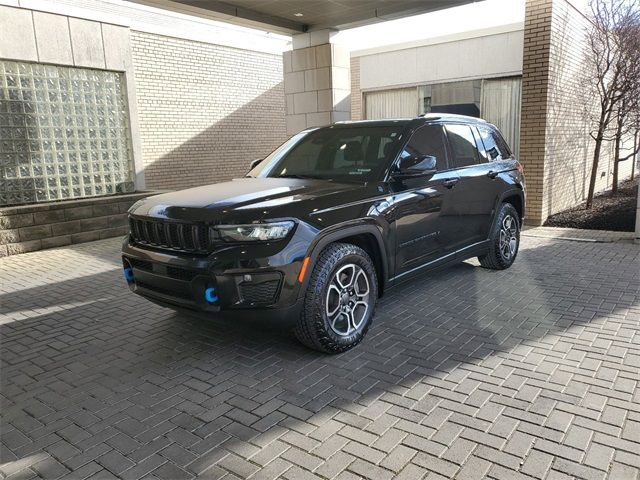 2022 Jeep Grand Cherokee 4xe Trailhawk