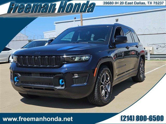 2022 Jeep Grand Cherokee 4xe Trailhawk