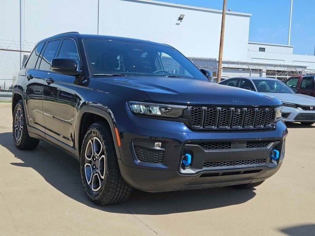 2022 Jeep Grand Cherokee 4xe Trailhawk