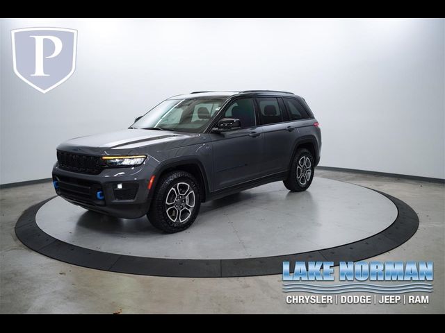 2022 Jeep Grand Cherokee 4xe Trailhawk