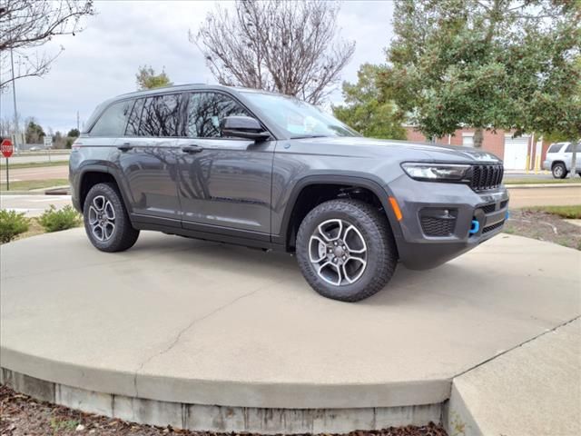 2022 Jeep Grand Cherokee 4xe Trailhawk