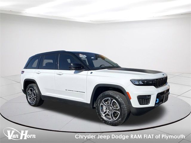 2022 Jeep Grand Cherokee 4xe Trailhawk