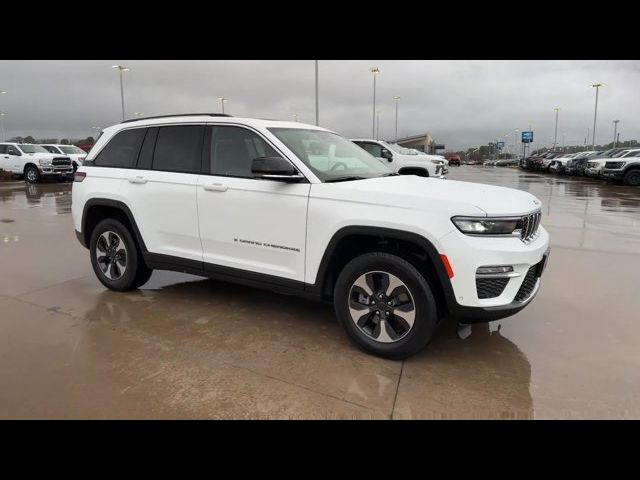 2022 Jeep Grand Cherokee 4xe Base