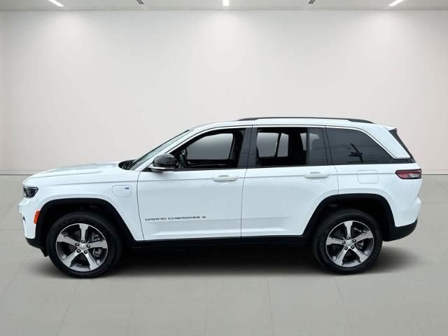 2022 Jeep Grand Cherokee 4xe Base