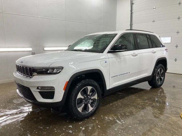 2022 Jeep Grand Cherokee 4xe Base