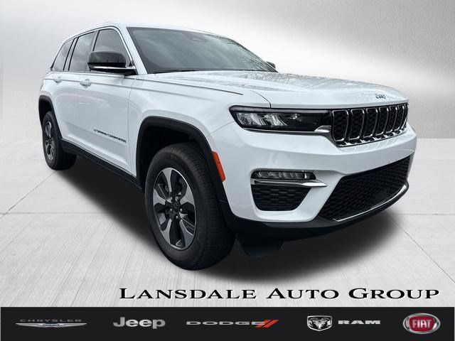 2022 Jeep Grand Cherokee 4xe Base