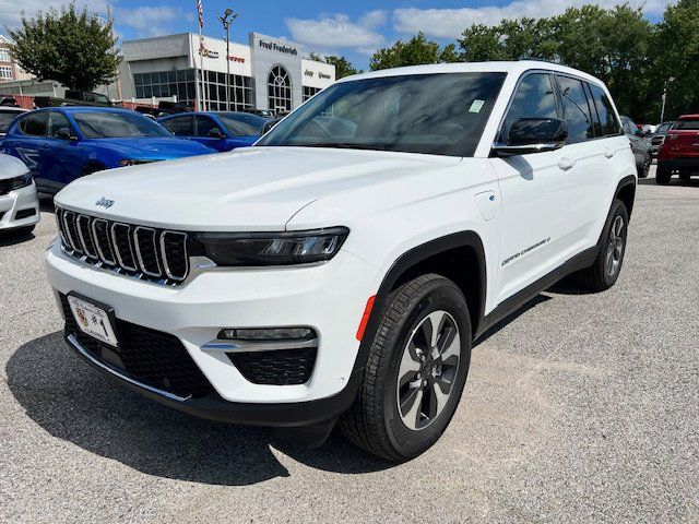 2022 Jeep Grand Cherokee 4xe Base