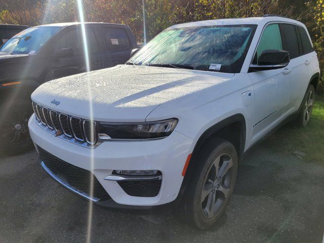 2022 Jeep Grand Cherokee 4xe Base