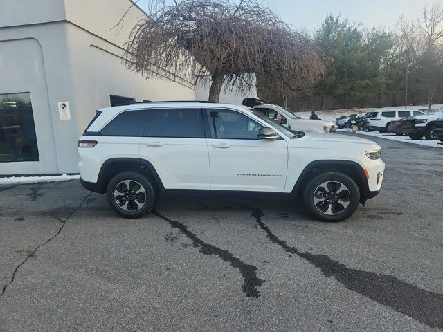 2022 Jeep Grand Cherokee 4xe Base