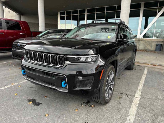 2022 Jeep Grand Cherokee 4xe Overland