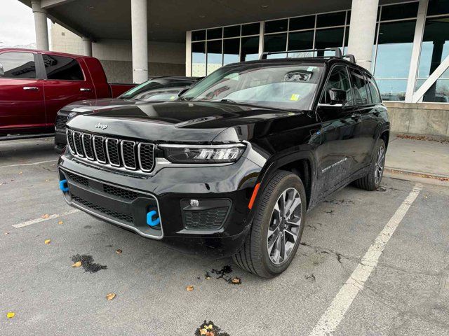 2022 Jeep Grand Cherokee 4xe Overland