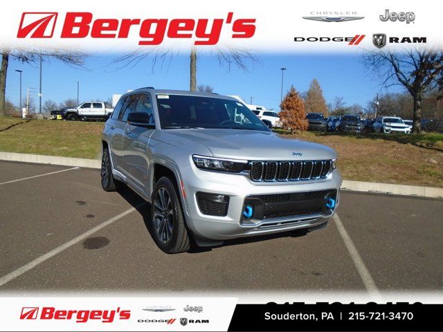 2022 Jeep Grand Cherokee 4xe Overland