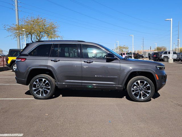 2022 Jeep Grand Cherokee 4xe Overland