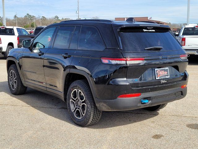 2022 Jeep Grand Cherokee 4xe Trailhawk