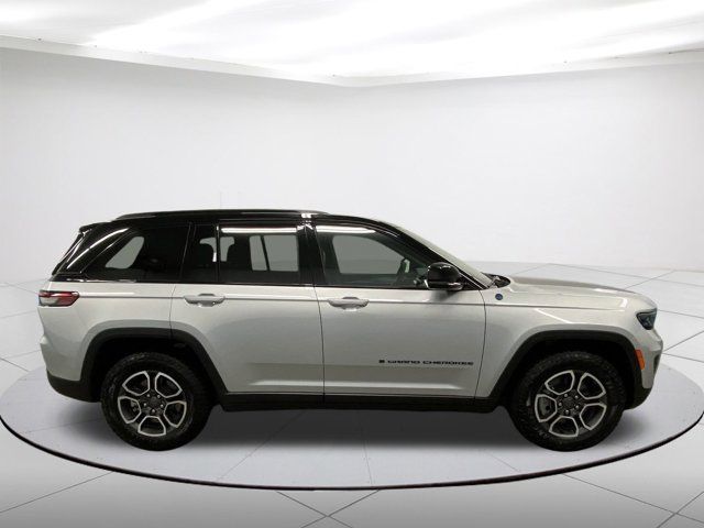 2022 Jeep Grand Cherokee 4xe Trailhawk